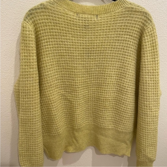 Vero Moda Waffle Knit V-Neck Sweater Women’s Large Yellow Green NWT - Picture 5 of 7